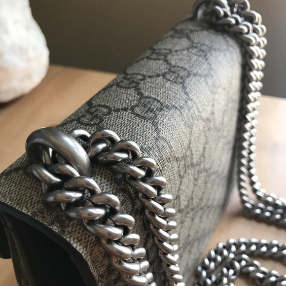 Gucci Mini Dionysus GG Supreme Shoulder Bag - Picture 6 of 8